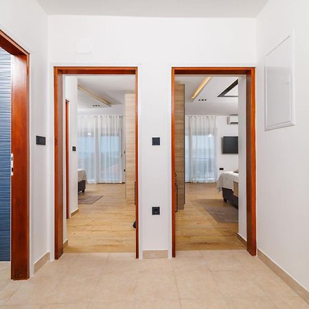Apartment Mladen ซริกเวนิซา ภายนอก รูปภาพ